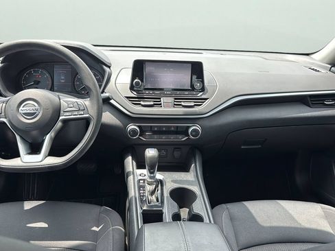 Used 2022 Nissan Altima 2.5 S FWD image 16
