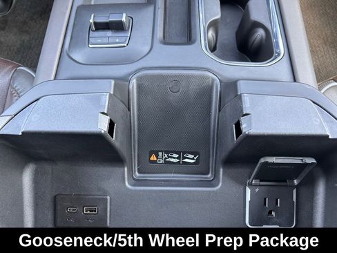 Used 2024 GMC Sierra 2500 Denali w/ Denali Reserve Package image 22