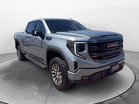 Used 2023 GMC Sierra 1500 AT4 w/ Technology Package AWD/4WD image 3