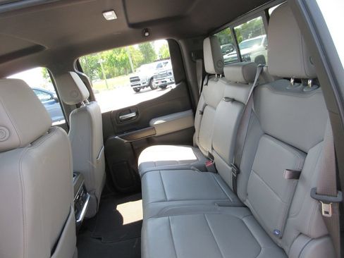 Certified 2020 GMC Sierra 1500 SLT w/ SLT Premium Package AWD/4WD image 24