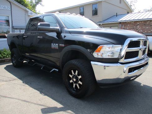 Used 2015 RAM 2500 Tradesman w/ Chrome Appearance Group image 8