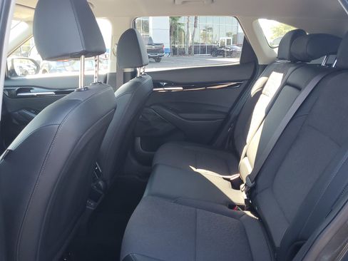 Used 2025 Kia Seltos S FWD image 12