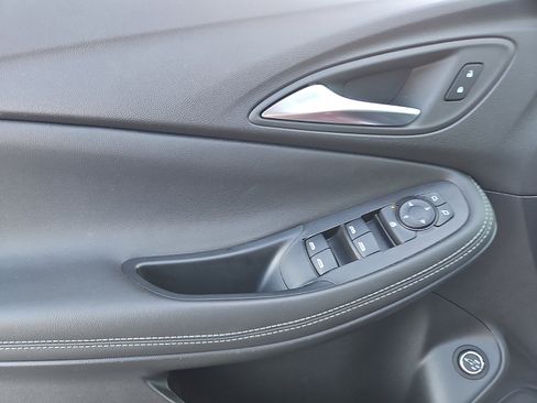 Certified 2023 Buick Encore GX Select w/ Sport Touring Package FWD image 12