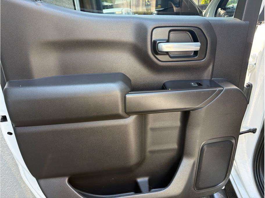 Used 2021 Chevrolet Silverado 1500 LT w/ Bed Protection Package RWD image 12