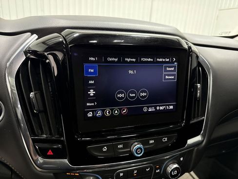 Used 2021 Chevrolet Traverse Premier w/ Redline Edition FWD image 13