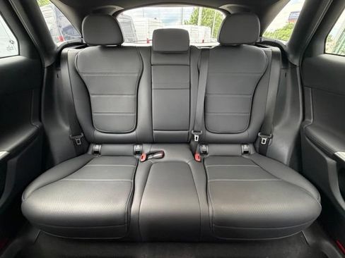Used 2026 Mercedes-Benz GLC 300 4MATIC image 16