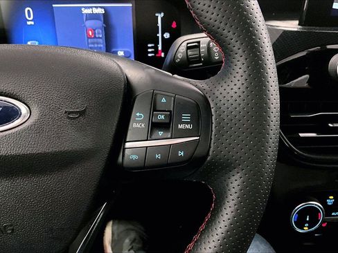 Used 2023 Ford Escape ST-Line image 18