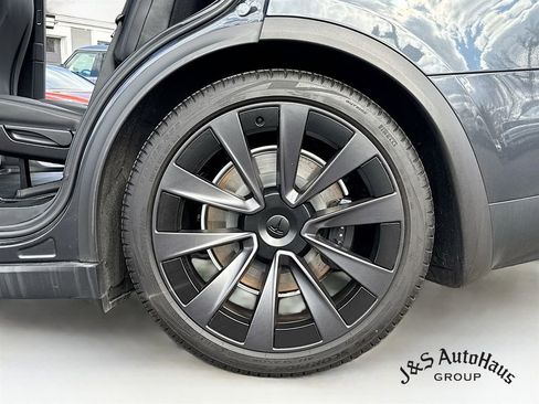 Used 2024 Tesla Model X Base image 39