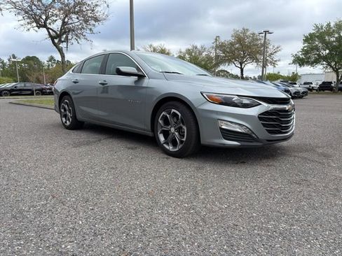 Used 2024 Chevrolet Malibu LT image 1