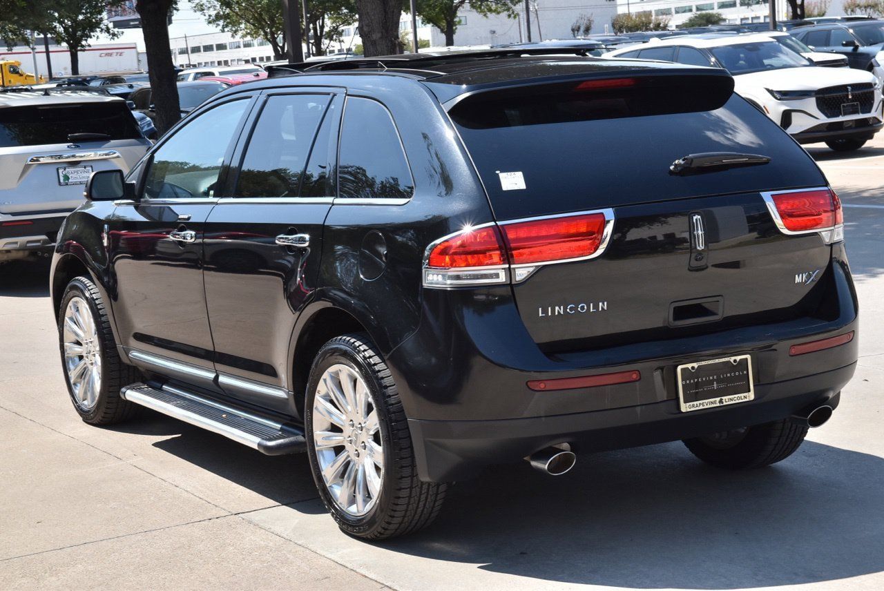 Used 2013 Lincoln MKX FWD image 10