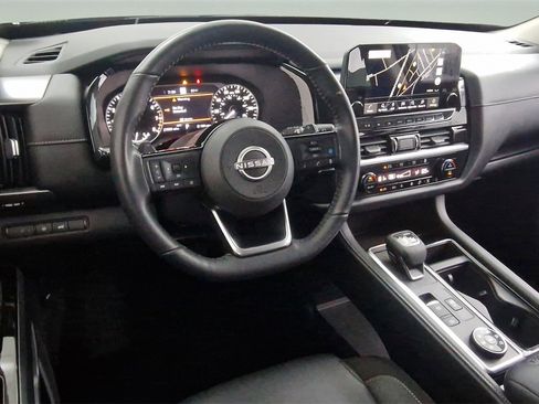 Used 2022 Nissan Pathfinder SL image 17