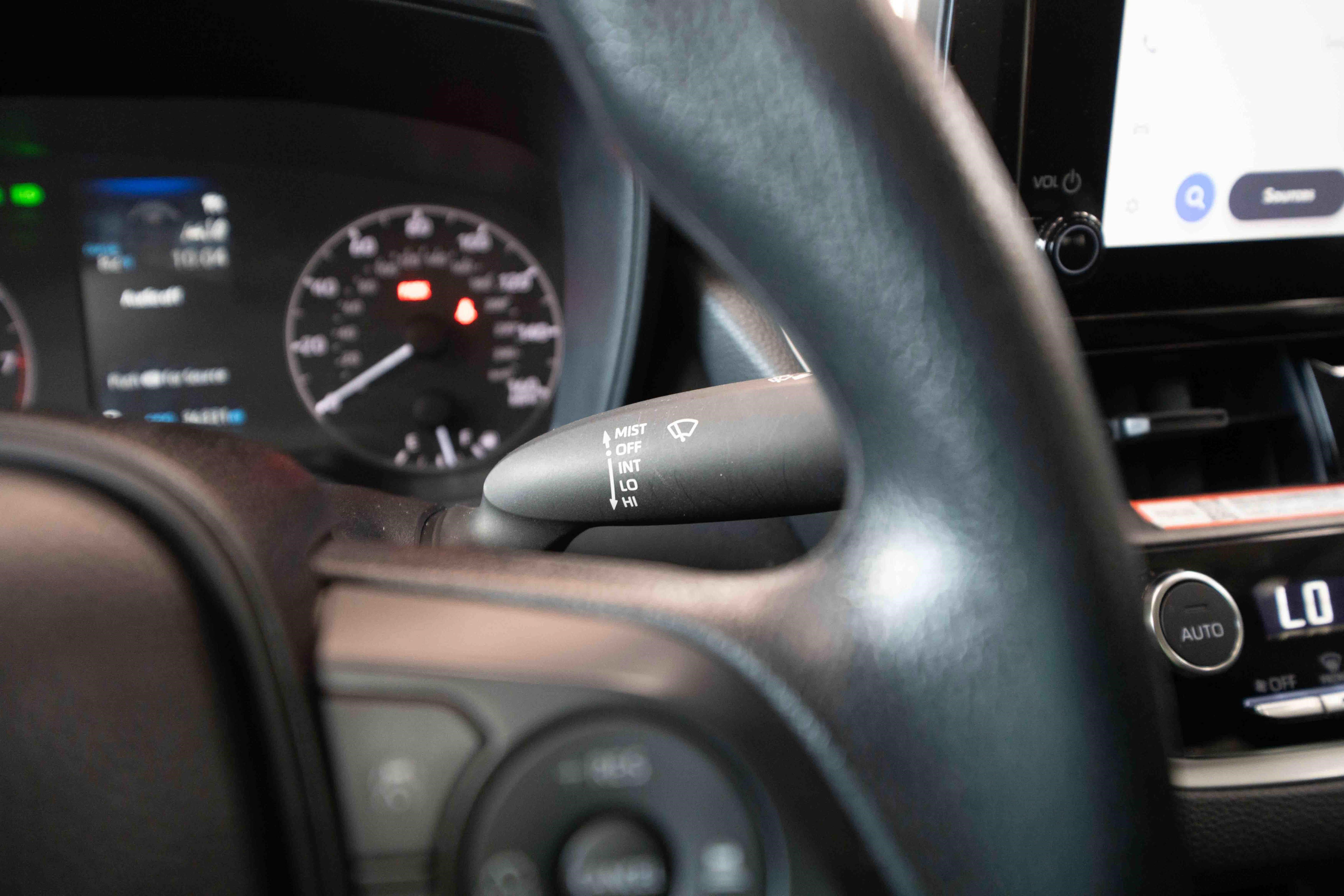 Used 2025 Toyota Corolla LE FWD image 14