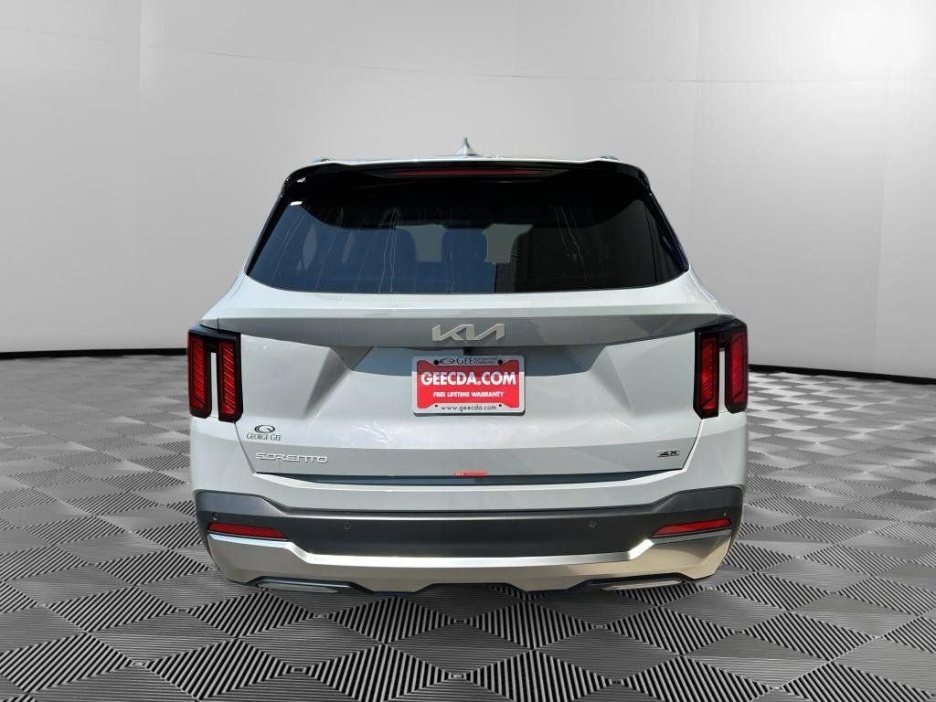 New 2026 Kia Sorento S AWD/4WD image 5