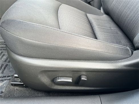 Used 2023 Nissan Altima 2.5 SV image 14