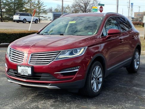 Used 2017 Lincoln MKC Select w/ Lincoln MKC Climate Package image 3