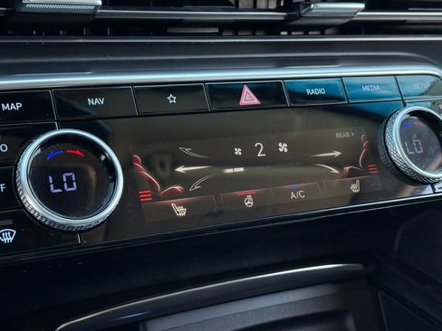 Used 2024 Genesis GV80 2.5T image 27