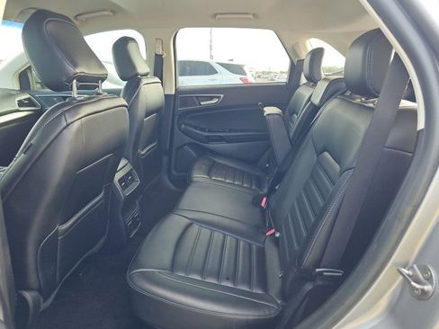Used 2020 Ford Edge SEL w/ Convenience Package image 12
