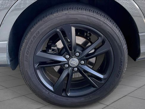 Used 2020 Audi Q3 2.0T Premium w/ Convenience Package image 9