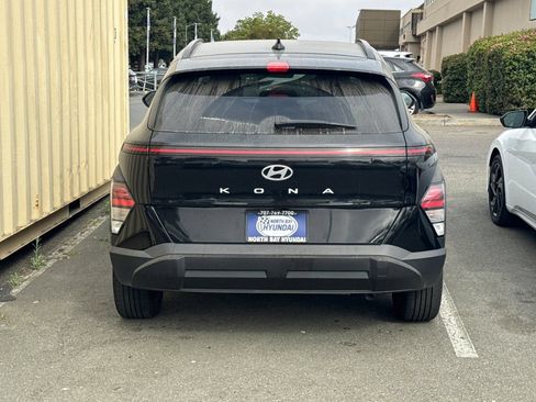 Used 2024 Hyundai Kona SEL FWD image 6