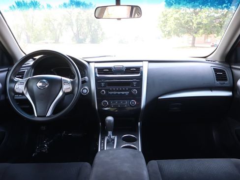Used 2014 Nissan Altima 2.5 S FWD image 16