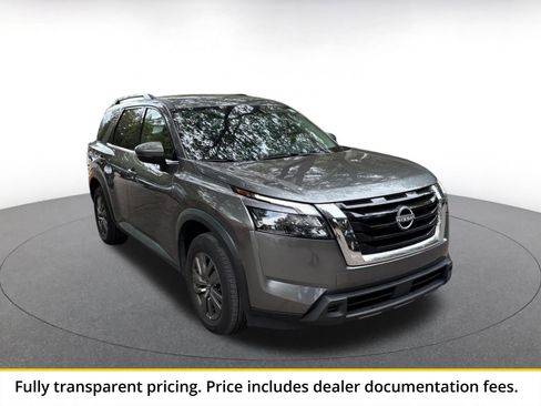 Used 2025 Nissan Pathfinder SV FWD image 1