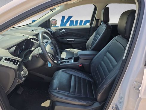 Used 2018 Ford Escape SEL FWD image 9