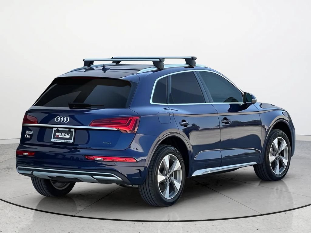 Used 2023 Audi Q5 2.0T Premium Plus w/ Premium Plus Package AWD/4WD image 2