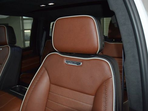 Used 2024 GMC Sierra 3500 Denali Ultimate image 46