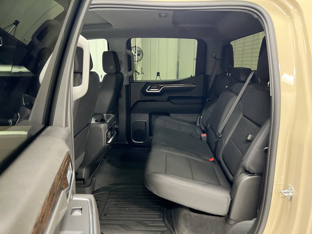 Used 2022 GMC Sierra 1500 Elevation AWD/4WD image 23