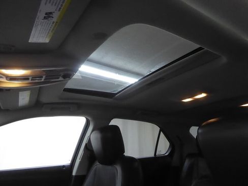 Used 2015 Chevrolet Equinox LTZ image 16