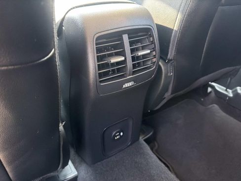 Used 2022 Ford Escape SEL w/ Technology Package FWD image 17