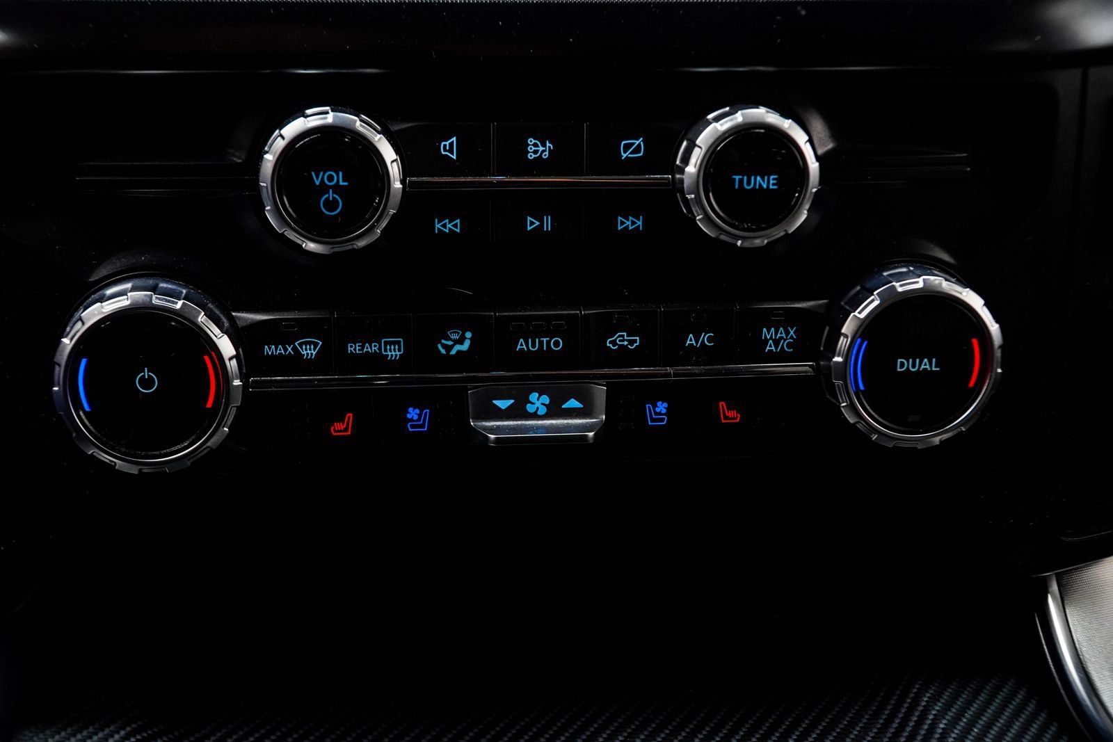 Used 2023 Ford F150 Limited AWD/4WD image 23
