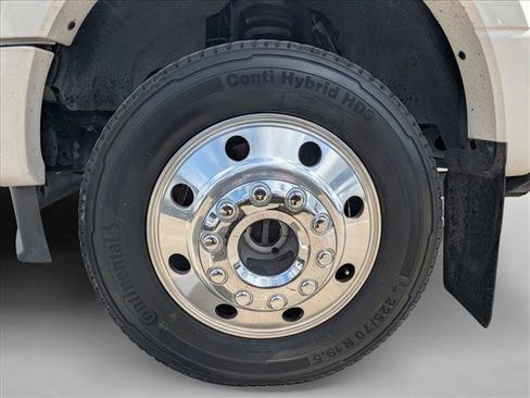 Used 2021 Ford F450 Platinum w/ FX4 Off-Road Package AWD/4WD image 24