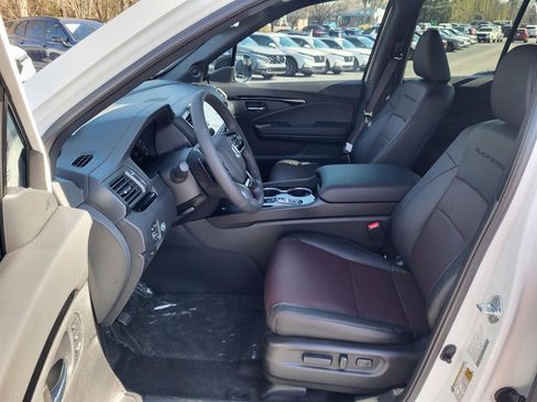 New 2026 Honda Ridgeline Black Edition image 10