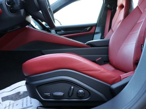 Used 2025 Porsche Panamera GTS image 41