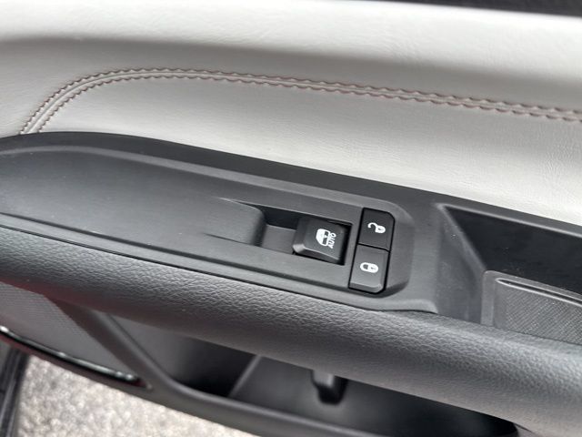 Used 2025 Jeep Compass Limited w/ Elite Group AWD/4WD image 18