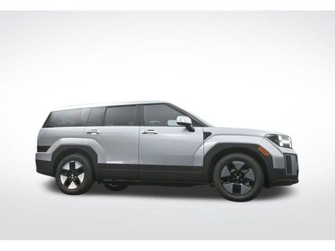Used 2026 Hyundai Santa Fe SE image 34