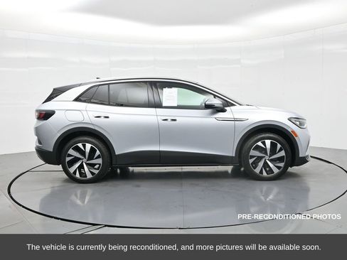 Used 2022 Volkswagen ID.4 Pro S w/ Gradient Package image 5