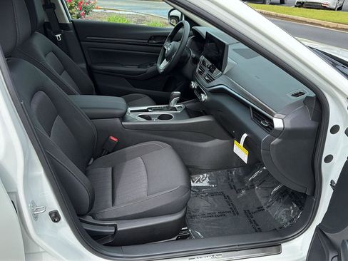 New 2026 Nissan Altima 2.5 SV w/ SV Special Edition Package FWD image 13