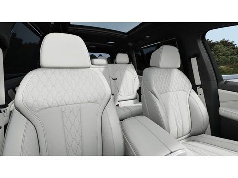 New 2027 BMW X7 M60i AWD/4WD image 11