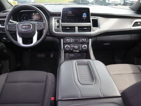 Used 2023 GMC Yukon XL SLE AWD/4WD image 15
