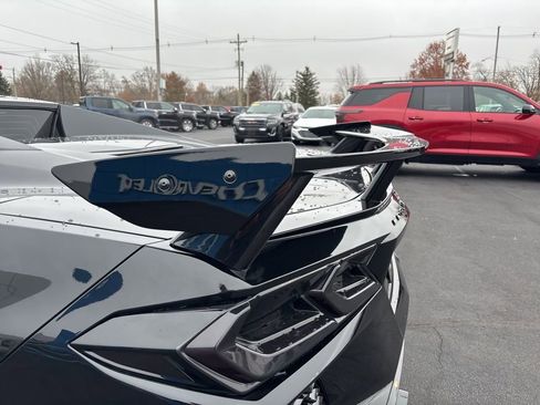 Used 2023 Chevrolet Corvette Stingray Convertible w/ Z51 Performance Package image 20