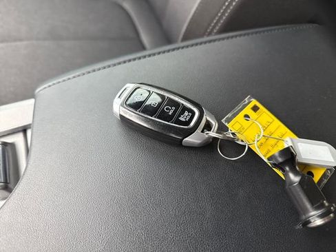 Used 2020 Hyundai Palisade SEL image 13