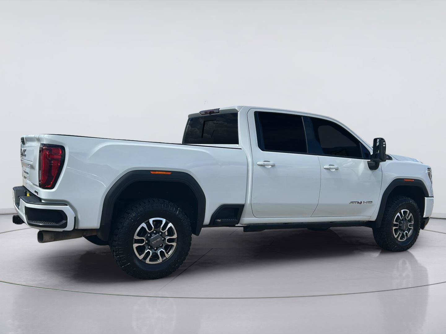 Used 2023 GMC Sierra 2500 AT4 w/ AT4 Preferred Package AWD/4WD image 4