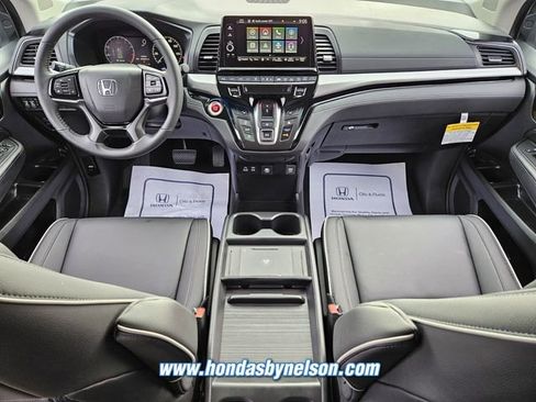 New 2026 Honda Odyssey Touring image 8