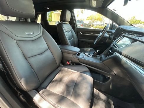 Used 2020 Cadillac XT5 Premium Luxury FWD image 35
