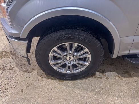 Used 2020 Ford F150 Lariat w/ FX4 Off-Road Package image 11