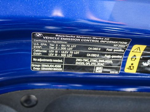 Used 2025 BMW X7 M60i image 35