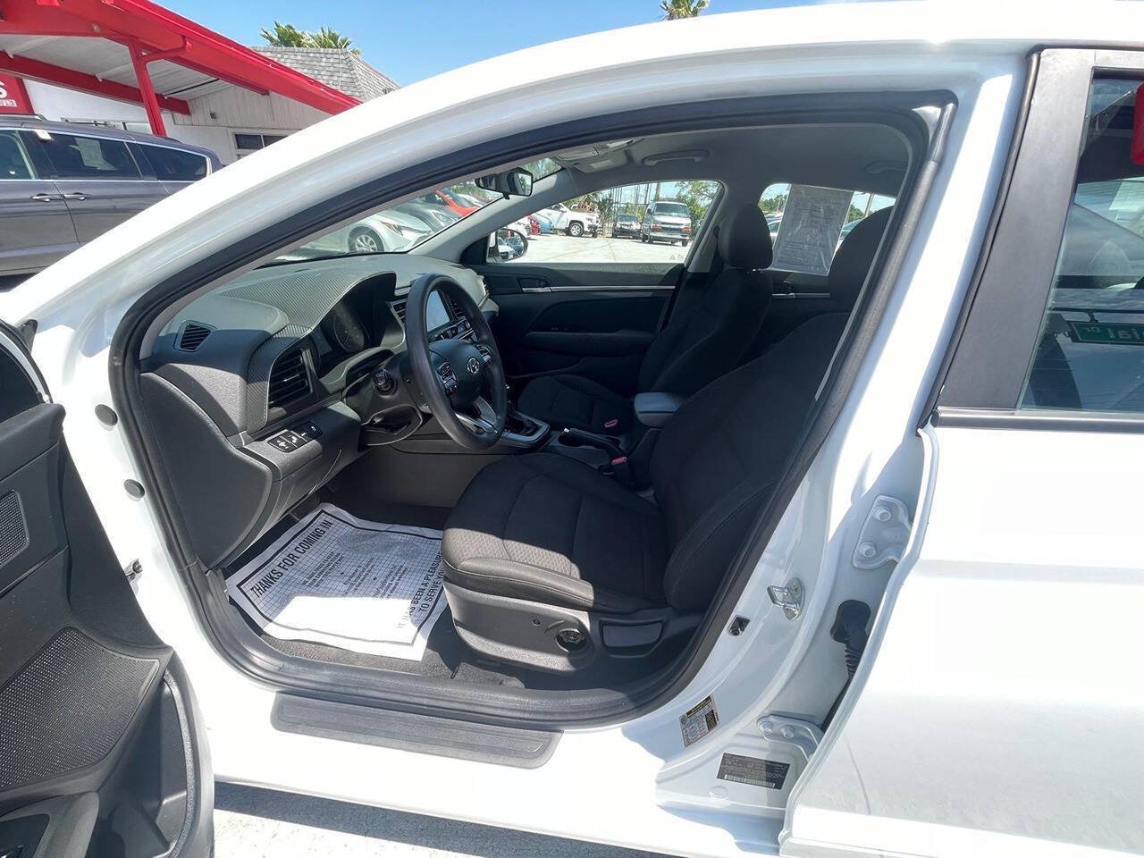 Used 2019 Hyundai Elantra SEL w/ Cargo Package FWD image 9