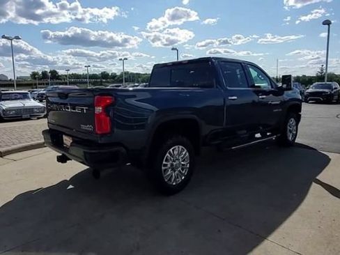 Used 2022 Chevrolet Silverado 3500 High Country w/ Safety Package II AWD/4WD image 8